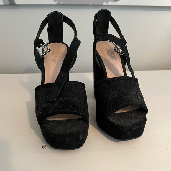 Zara Chunky Heels - Picture 2 of 3